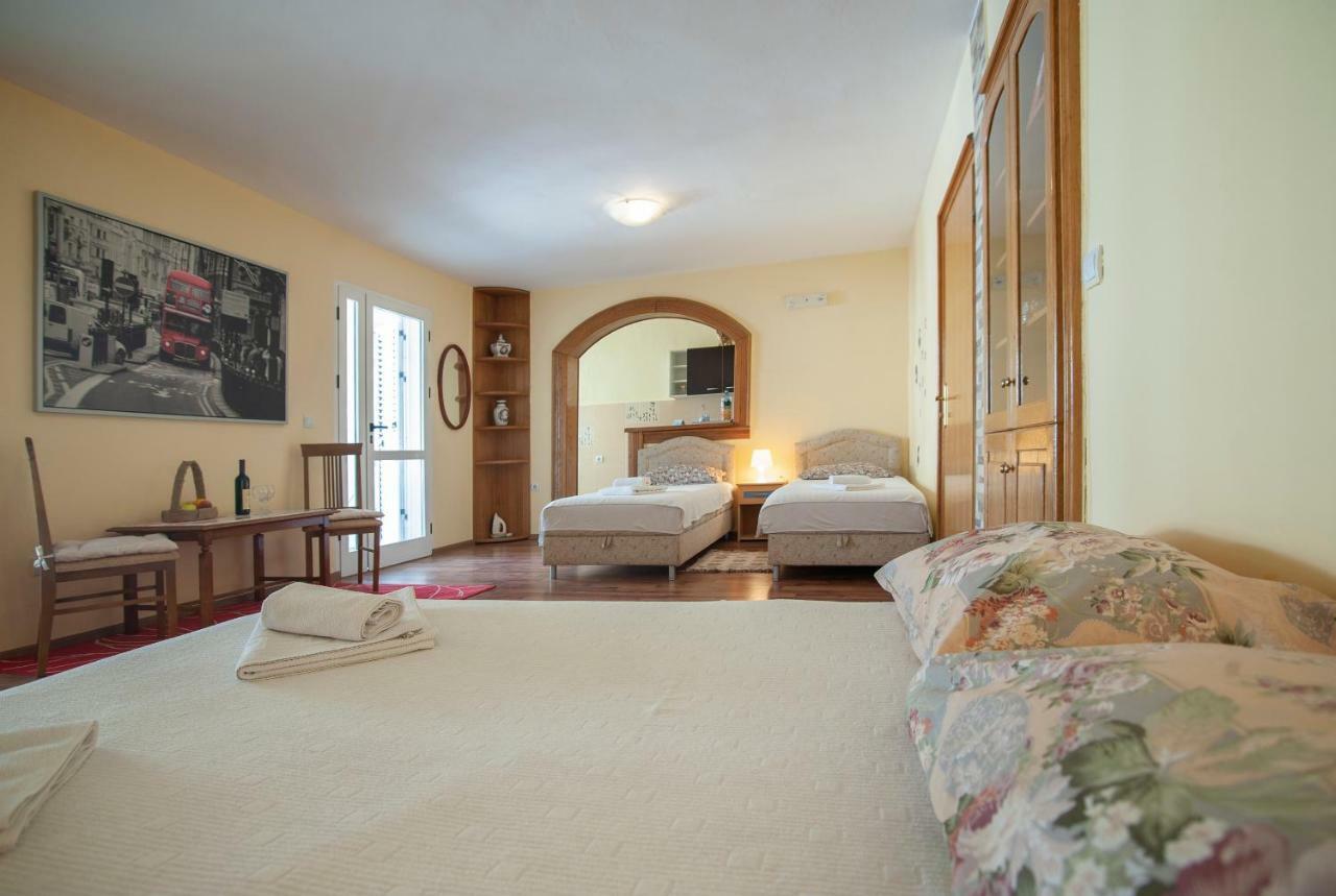 Apartmani Daco Светі-Стефан Екстер'єр фото